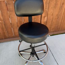 Tall Black Swivel Office Chair