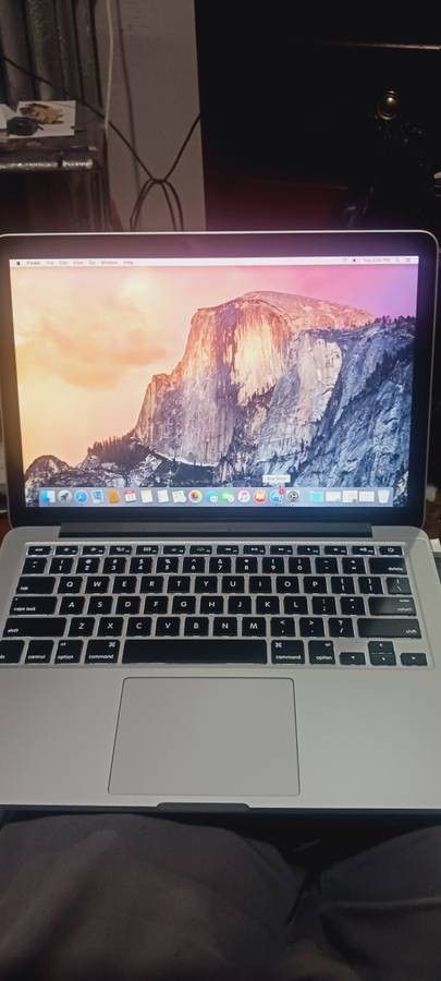Apple Macbook Pro model A1502 laptop