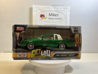 1987 Buick Regal Diecast Model Car: 1/24 Scale, New In the Box By Motormax