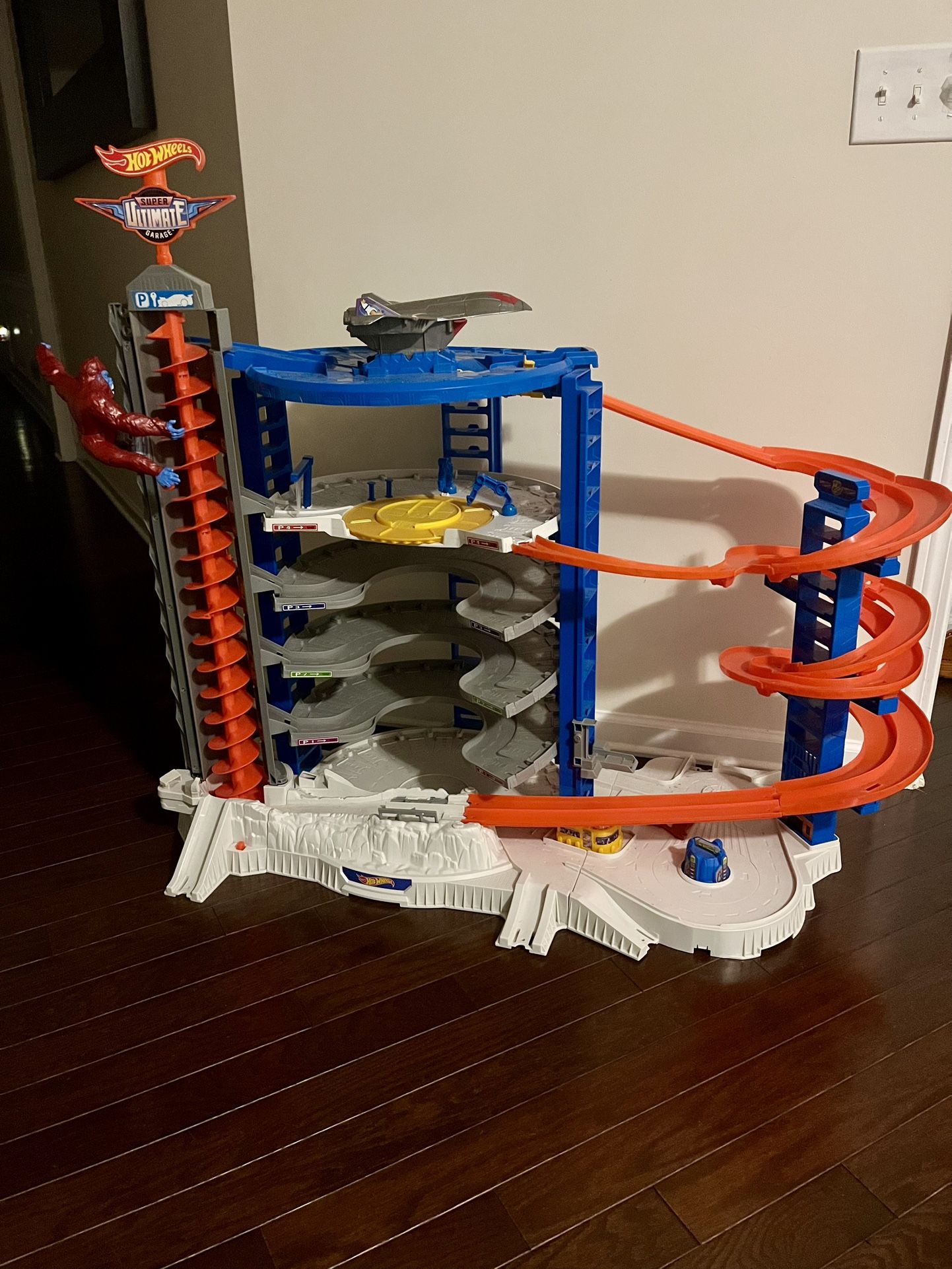 Hot Wheels Ultimate Garage