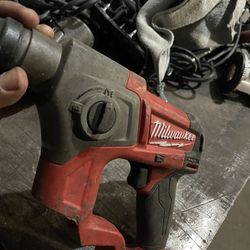 Milwaukee Impact Drill 