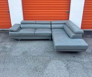 Sectional sofa