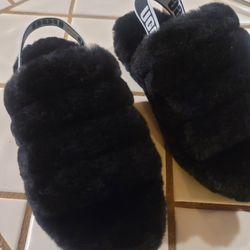 Girls new ugg slippers size 1 