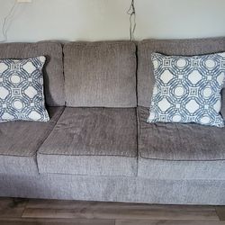 Couch/Sofa Set 