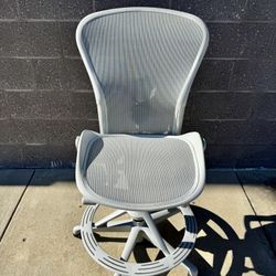 Herman Miller Aeron Size B Remastered Drafting Stool 2021 Model