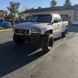 2005 GMC Sierra