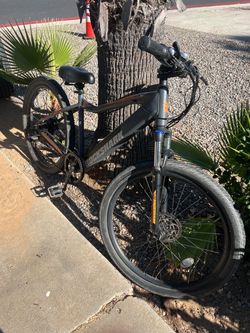 27.5 Rockshark Mountain Bike 350w 36v comes with charger