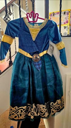 NEW  Disney Store princess dress  size 5/6
