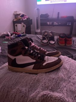 Travis Scott 1’s