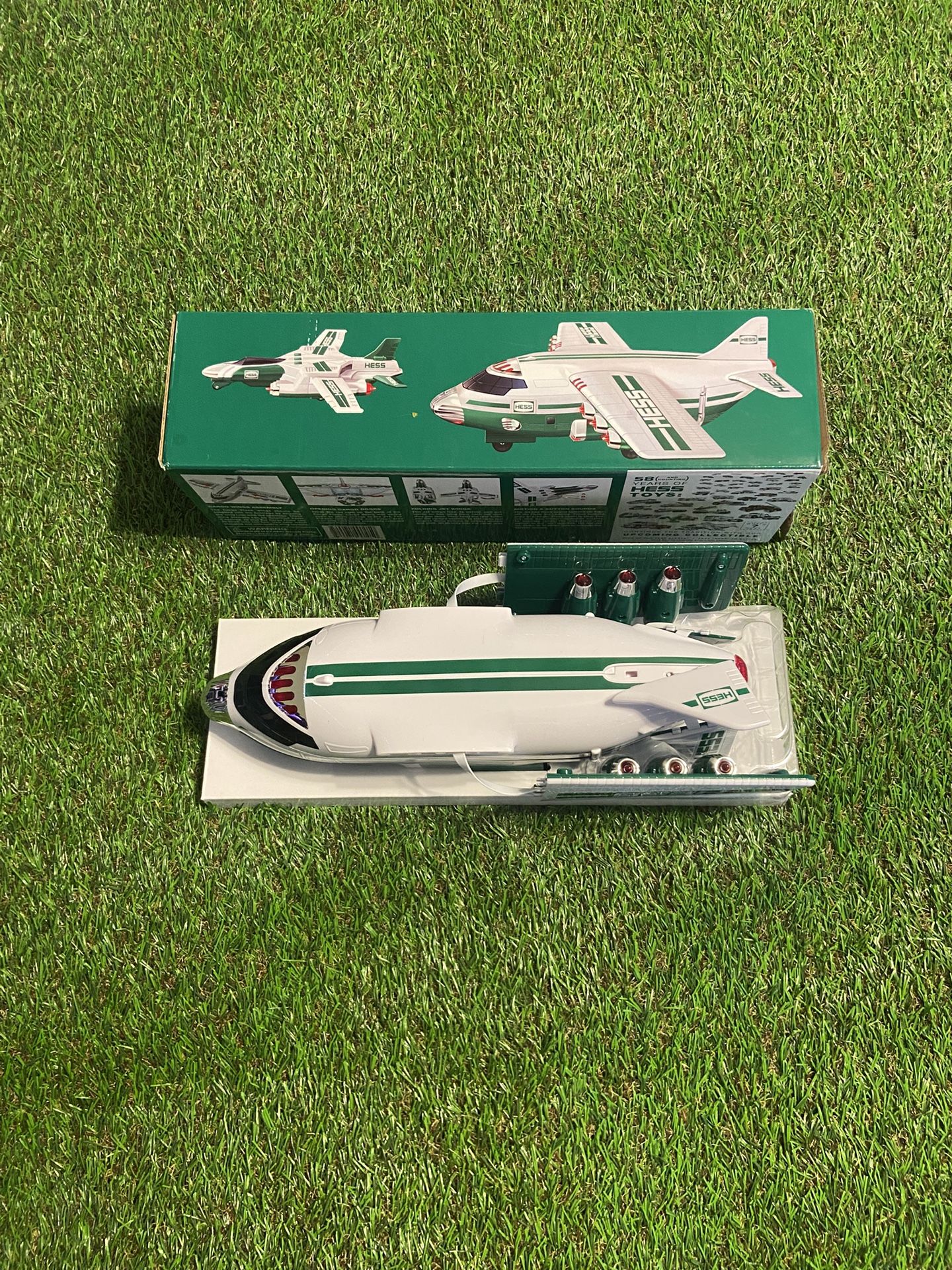 2021 HESS Cargo Plane And Jet