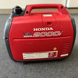 Honda EU2000T1A Companion Super Quiet 2000-Watt Portable Generator
