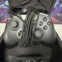 Razer Wolverine Ultimate Controller - Xbox One, Xbox Series X, and PC Compatible