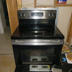 General Electric Microwave And Stove