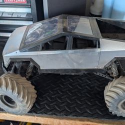 RC Tesla Cybertruck