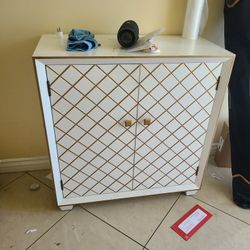 Accent Table