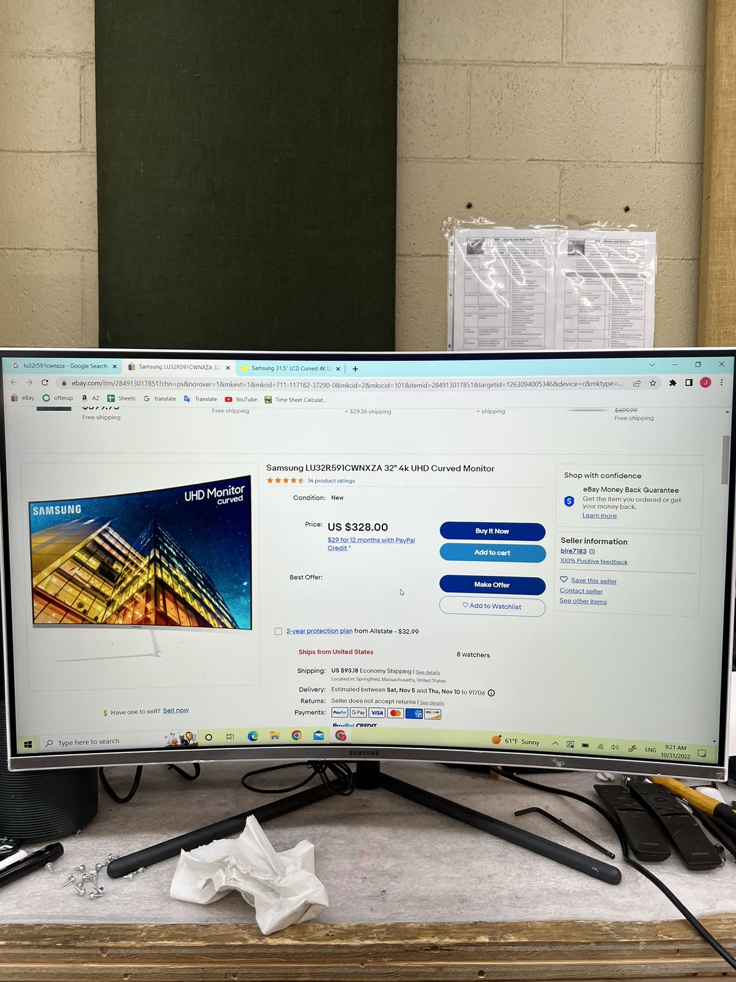 SAMSUNG UR59 Series 32-Inch 4K UHD (3840x2160) Monitor, Curved, HDMI, Display Port(LU32R591CWNXZA) (Paint On The Back And Some Of Them Has Scratches)