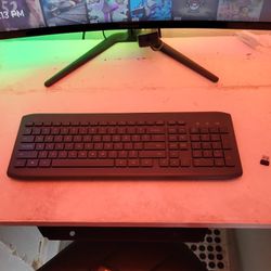 Wireless keyboard And Wired mouse