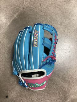 New Wilson 2024 Fall A2000 1785 11.75 Infield Glove (Read Description)