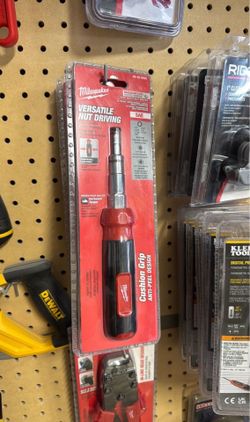 Milwaukee 9-in-1 Multi-Nut Driver