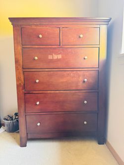 Dark Brown Wood 6- Drawer Dresser