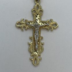14K Gold Cross Pendant. New 