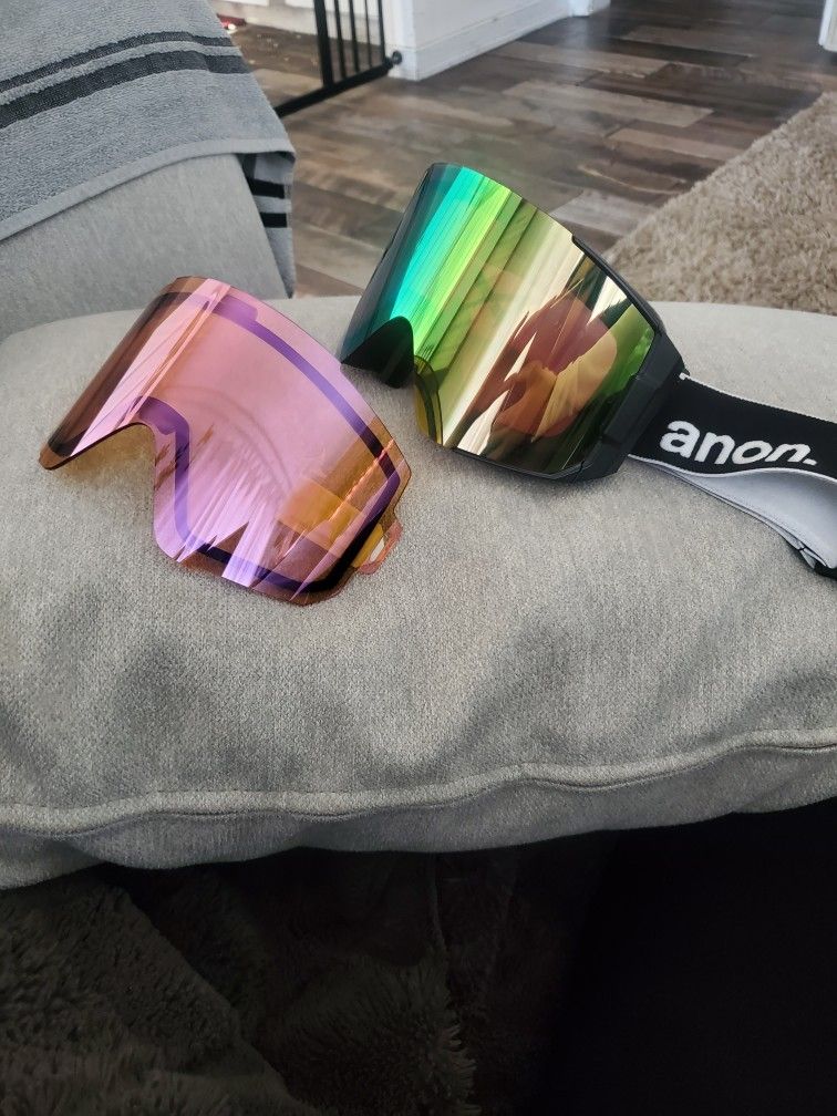 Anon M3 Goggles/ Perceive Green / Pink Lenses