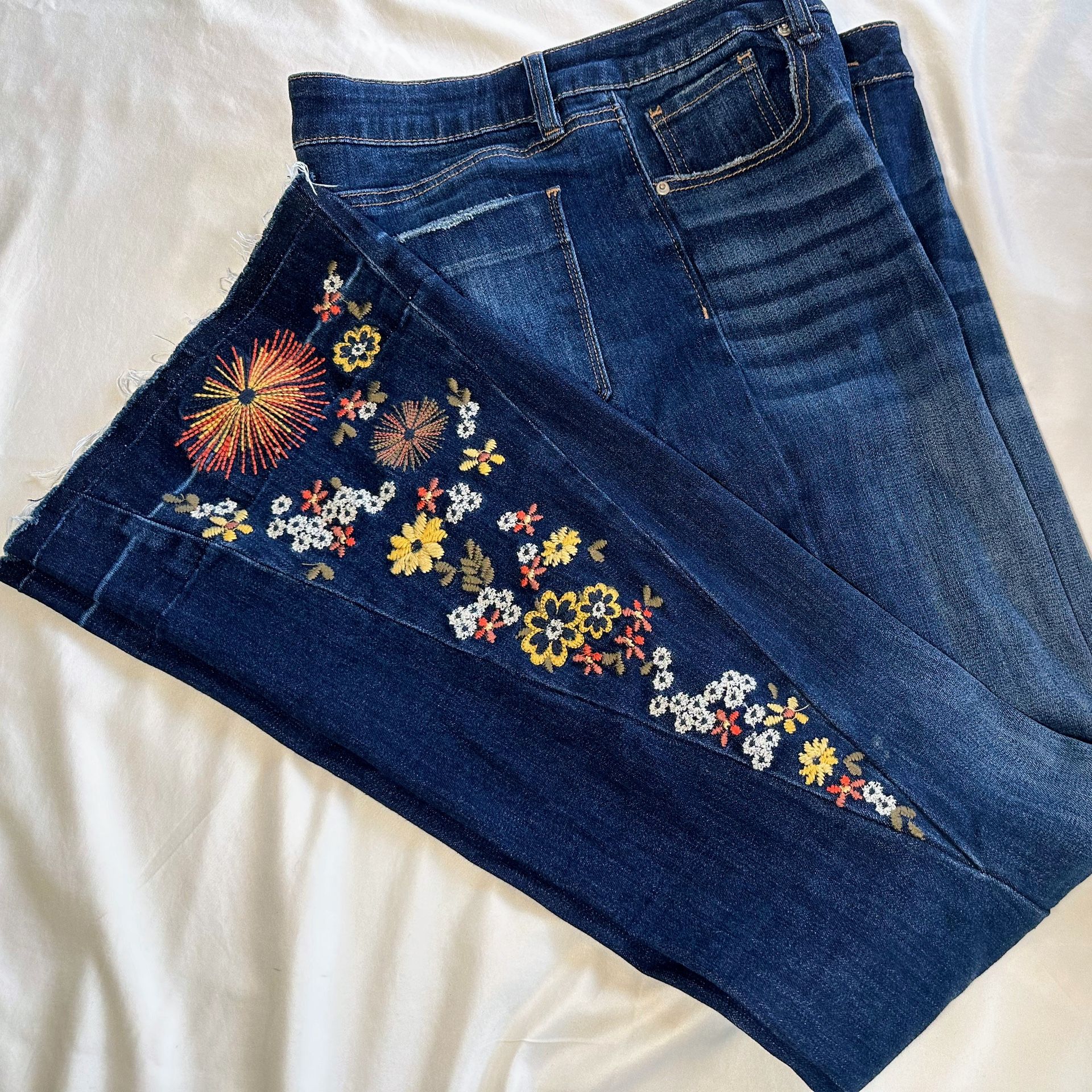 Ashley Mason Premium High Waist Embroidered Boho cowgirl Bootcut Jeans 11/31