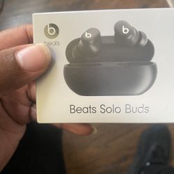 Beats Solo Buds
