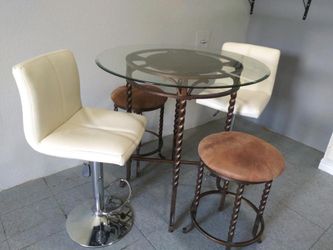 Brand new dinning table