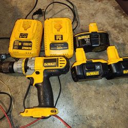 DEWALT DC927 18 V Hammer Drill

