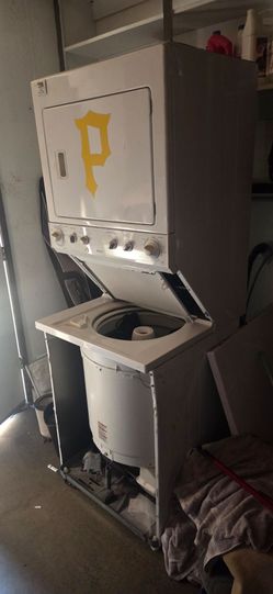 Stackable washer dryer free!!