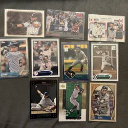 Lot Of 10 Unique Ichiro Baseball Cards