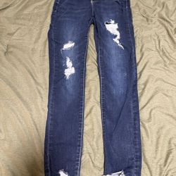 Ripped Skinny Jeans