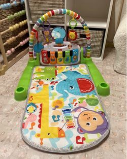 Fisher-Price Baby Playmat