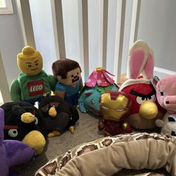 Stuffed Animals Plush toy lot Mario, Pokemon, Pikachu, Minecraft, Angry Birds, Kirby