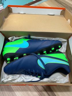 Tempo Nike Size 8.5