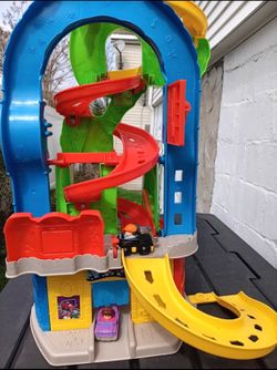 Fisher-Price Little People Sit 'n Stand Skyway 2-in-1 Race Track