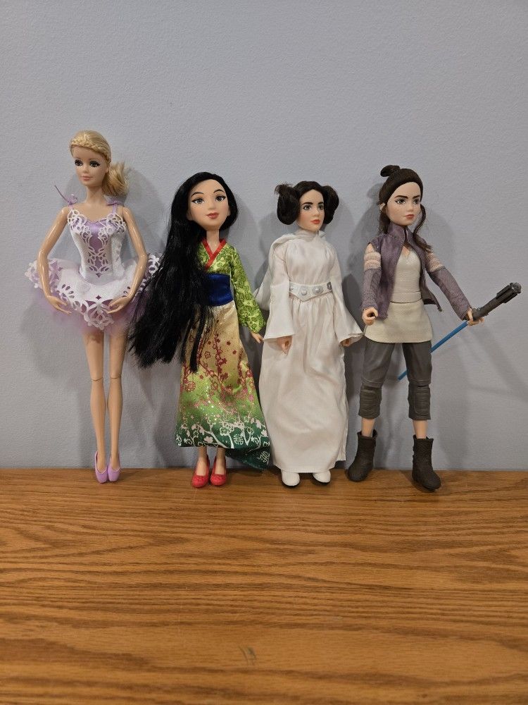 Lot Of Dolls