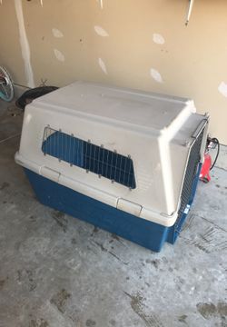 Furrari 550 dog sales crate