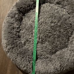 Xtra Large Round Fluffy Gray Calming Donut Dog Bed