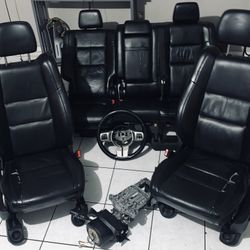 Jeep Grand Cherokee Front And Back Seat 