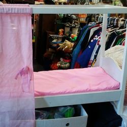 joseph battat Doll bed