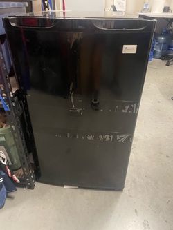 Avanti Mini Fridge Model RM4416B NOT WORKING