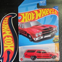 Hot Wheels  Mainline 1970 Chevy Chevrolet Chevelle SS Wagon