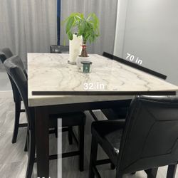 Bobs Furniture Dining Set OBO for Sale in Bedford Park IL OfferUp