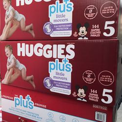Huggies  Little Movers Plus Size 5/144 Diapers 