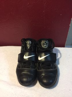 Labron James Nike size 9.5.....