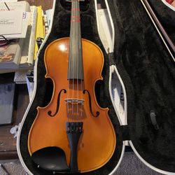 Stroble 4/4 Student Violin