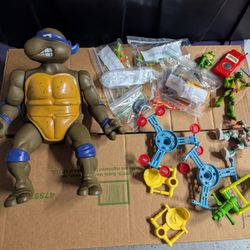 Vintage/New Teenage Mutant Ninja Turtles Lot