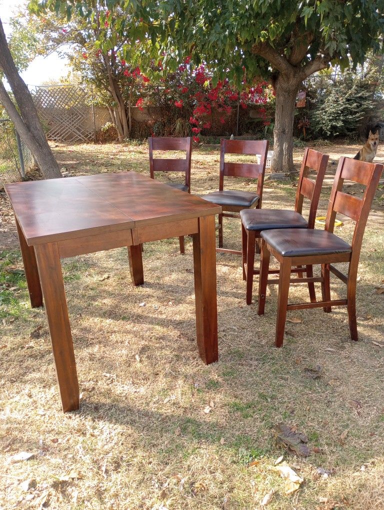 Dining Room Table With Four Chairs